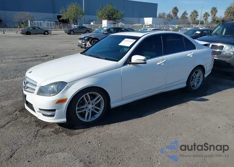 2013 Mercedes-Benz C 250 Sport from USA, damaged, VIN WDDGF4HB4DR277431